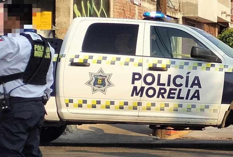 Adulto mayor es atropellado por auto en Morelia, solo queda lesionado