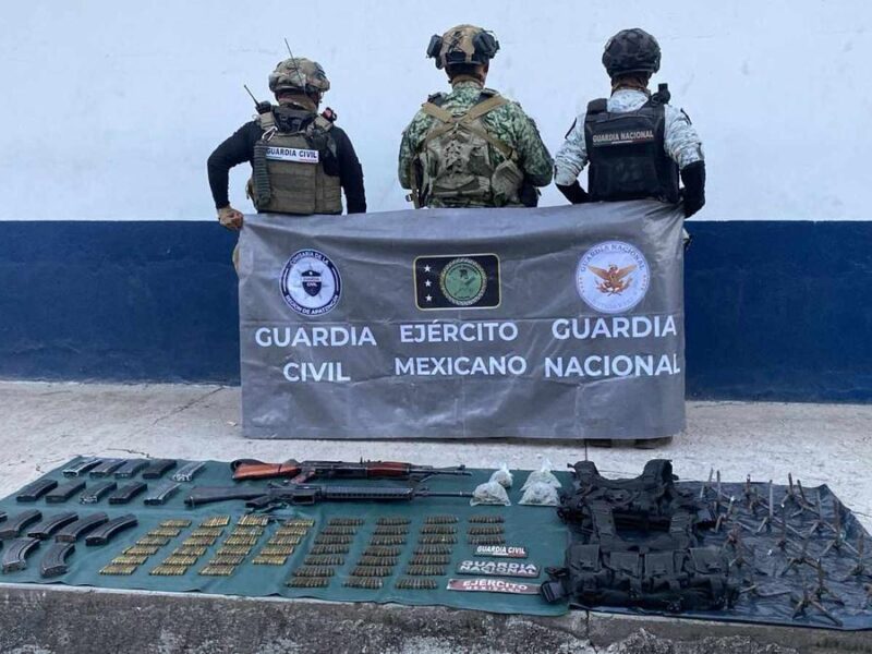 Agentes federales y estatales decomiso armas de alto poder en Apatzingán SSP