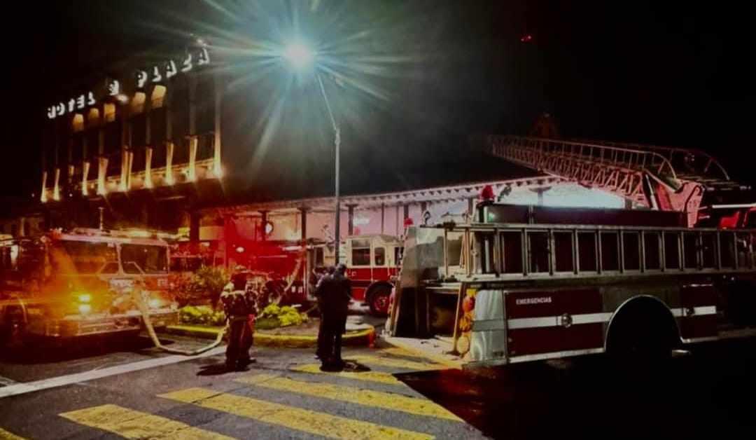 Bar “Katara” es consumido por voraz incendio, en el Centro de Uruapan