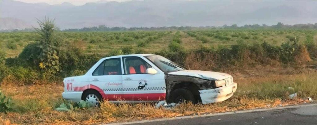 choquetaxis carretera Apatzingán – Aguililla