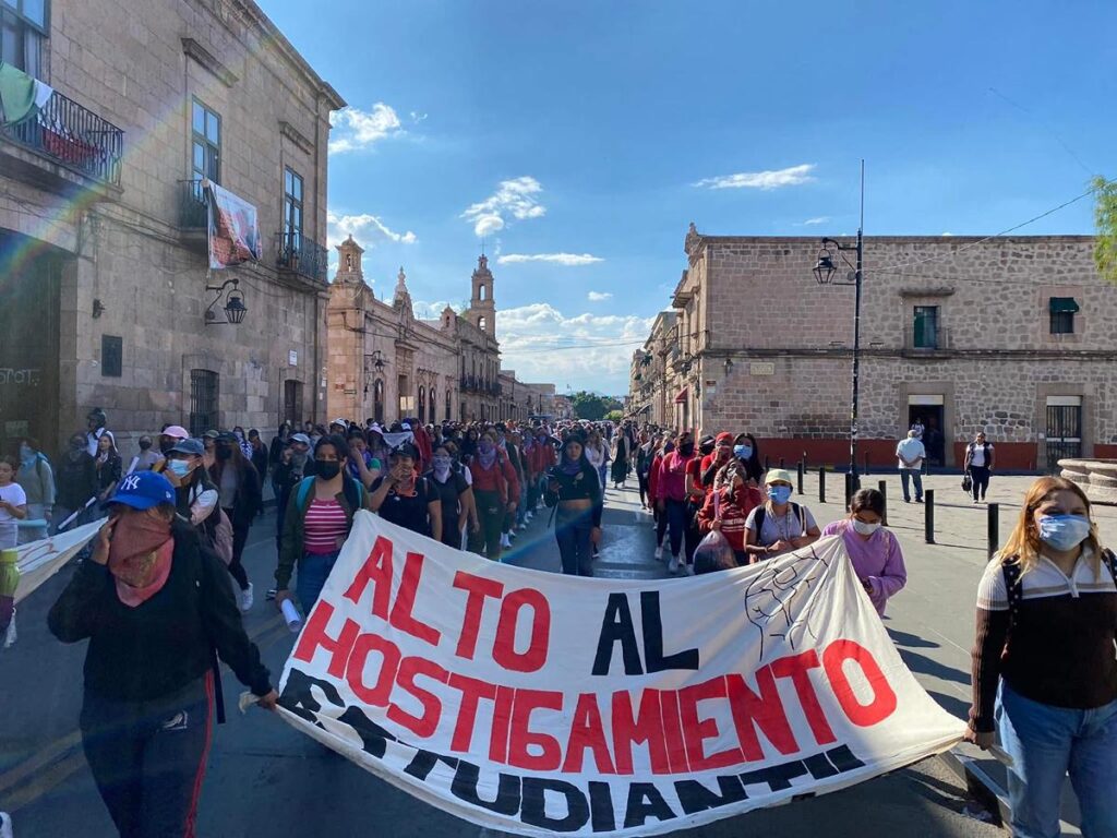 cuota que cobran a normalistas que no acuden a protestas