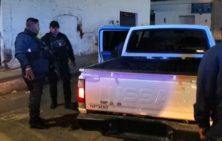 dan detención a hombres armados con equipo táctico en Queréndaro