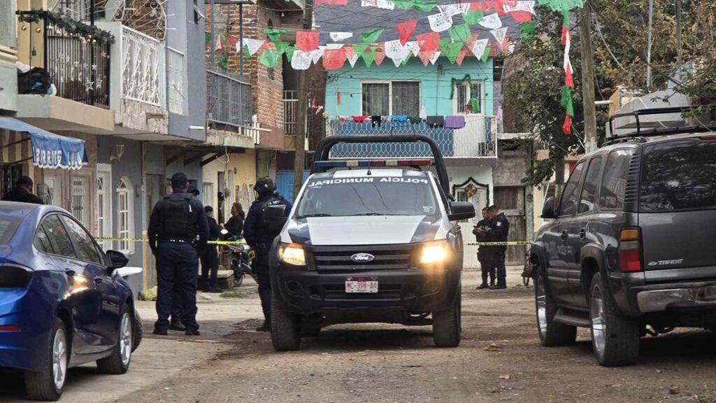 Delincuentes balean casa en la colonia La Aurora de Zamora