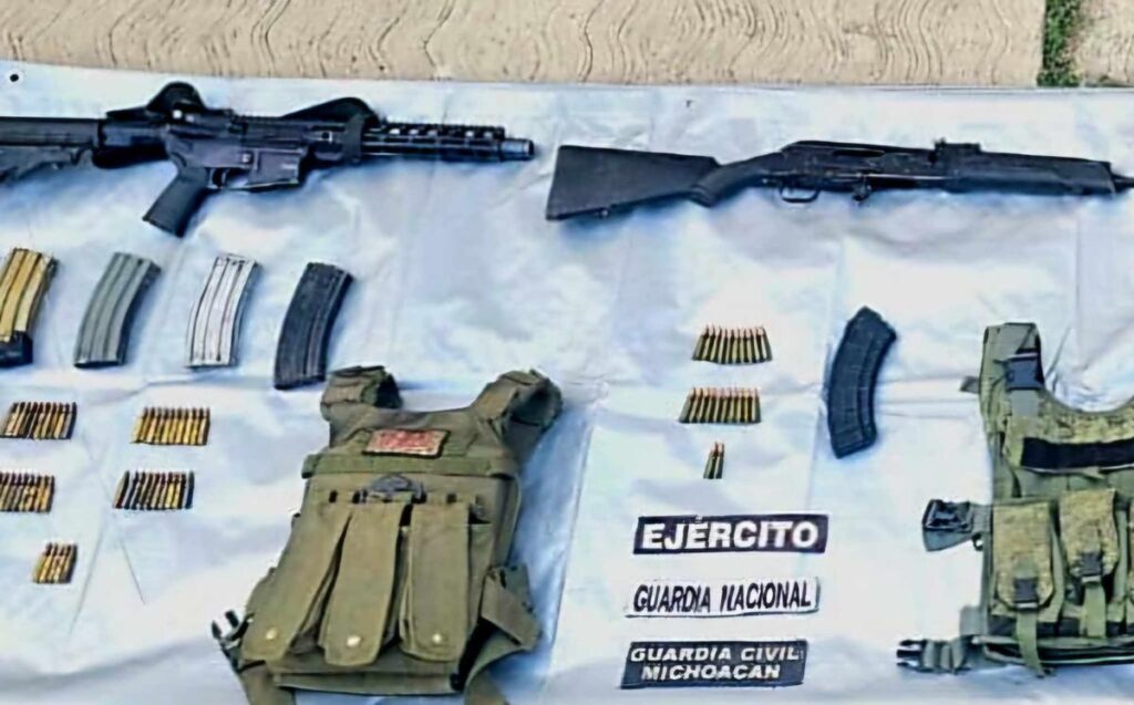 Detienen a dos presuntos integrantes del CJNG en Apatzingán 1