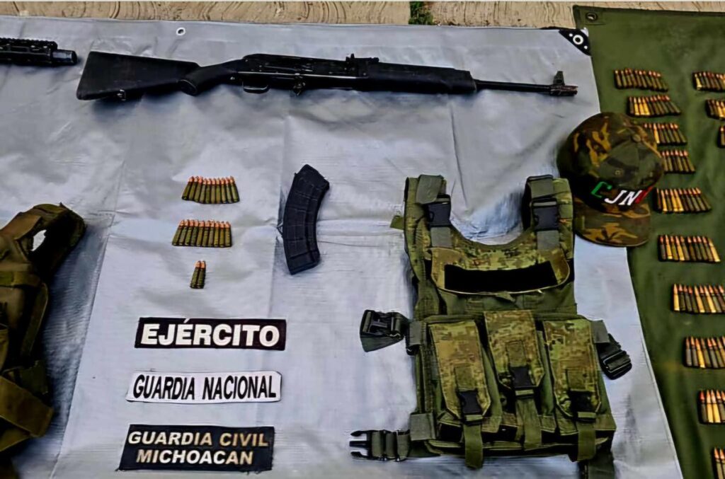 Detienen a dos presuntos integrantes del CJNG en Apatzingán 3