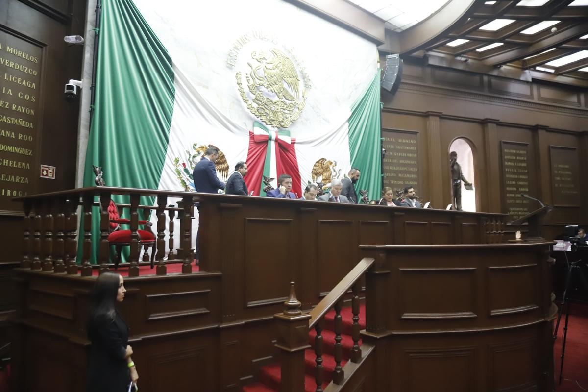 diputados sesiones híbridas en el Congreso de Michoacán