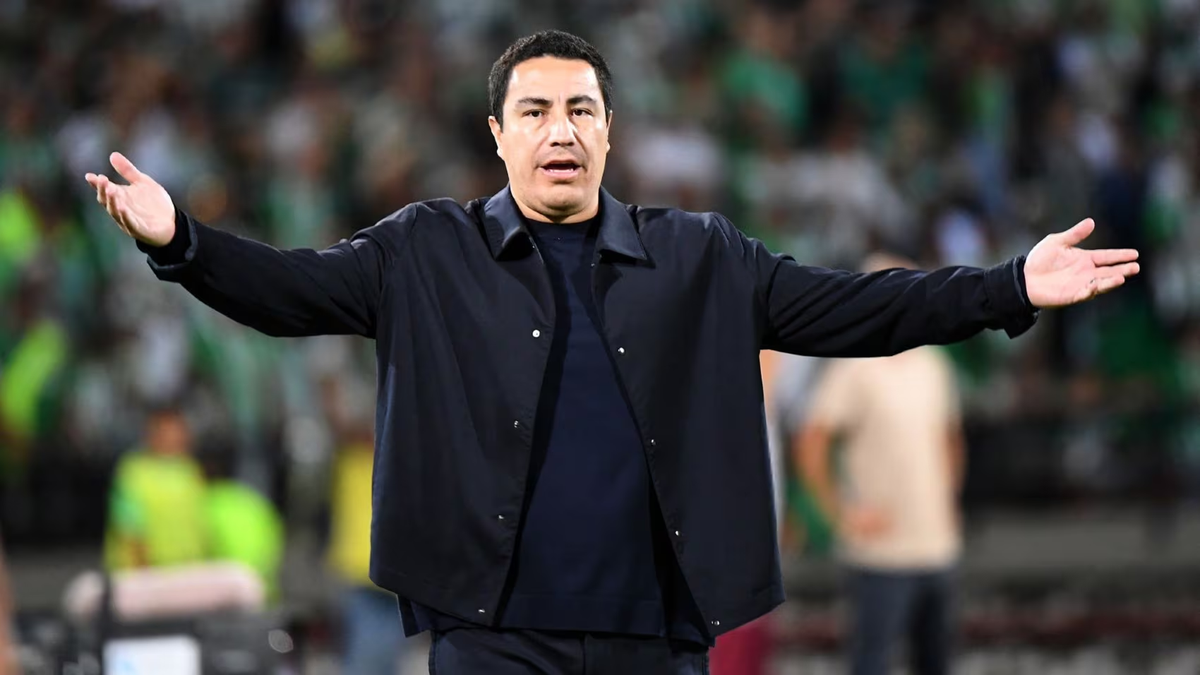 Efraín Juárez sorprende con su renuncia como Director Técnico del Atlético Nacional de Colombia