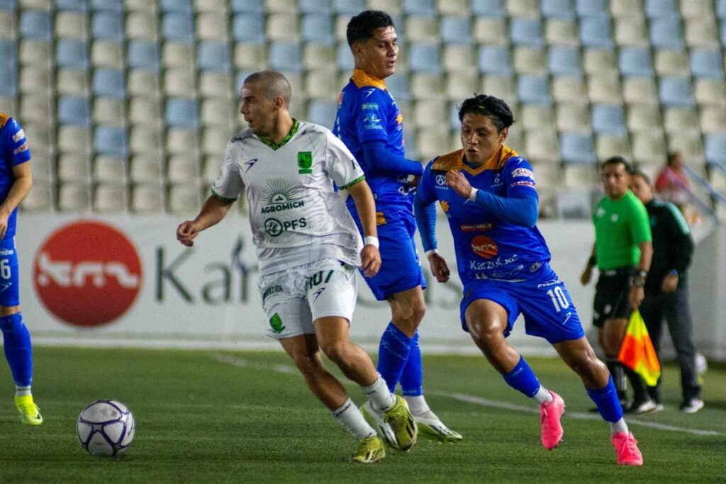 Empate entre Aguacateros 2-2 con Gavilanes, de visitante-2