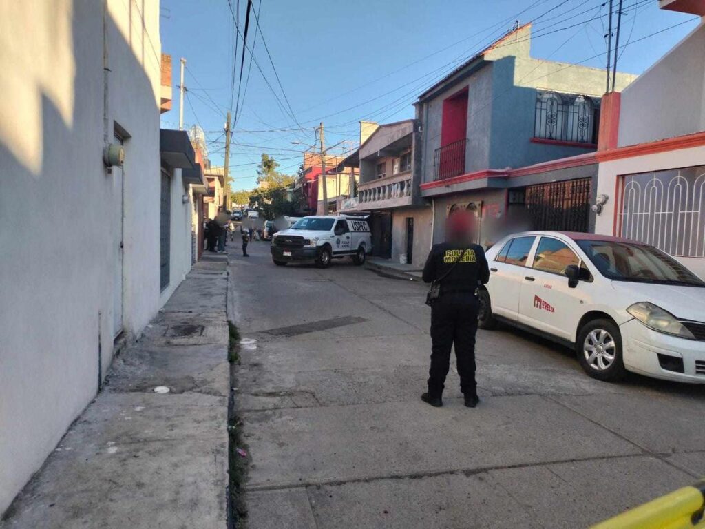 Encuentran a un hombre asesinado en domicilio de la Adolfo López Mateos de Morelia 2