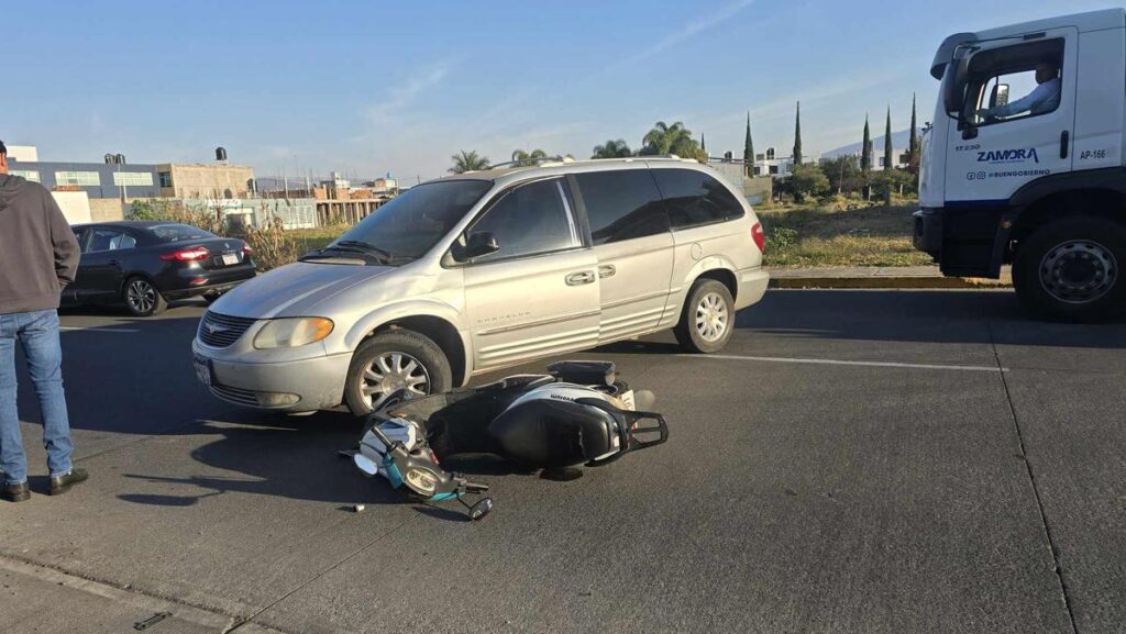 herido choque camioneta moto Zamora