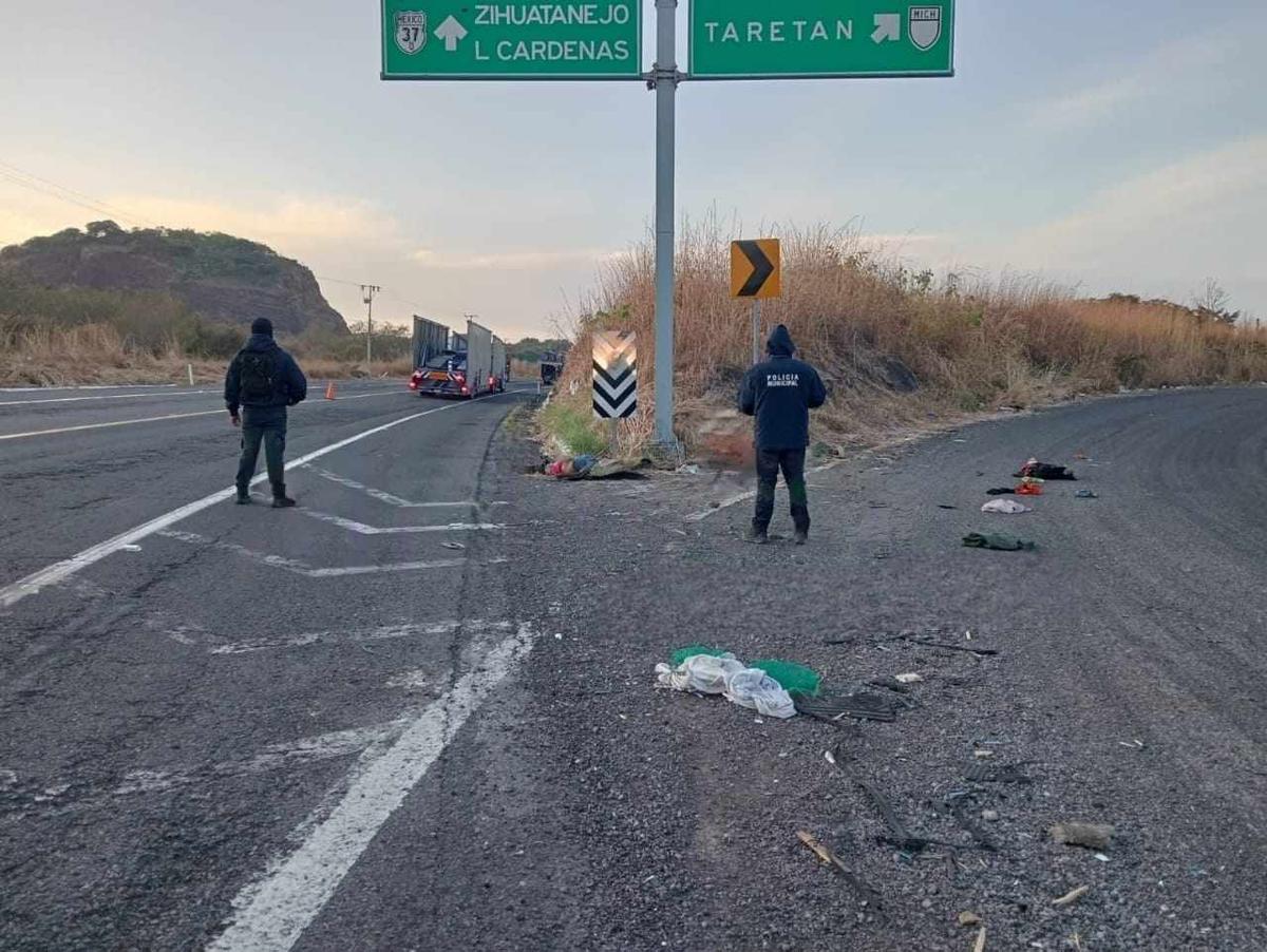 Hombre muere atropellado en la autopista Siglo XXI