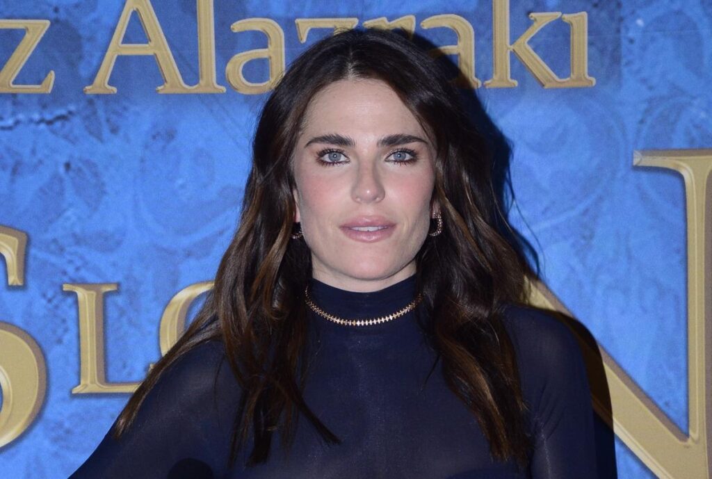 Karla Souza en llanto tras perder su hogar por los incendios en Los Ángeles