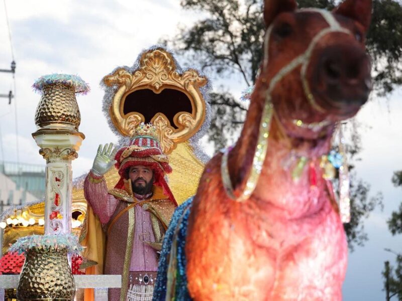 Magia y sonrisas: Melchor, Gaspar y Baltazar recorren Morelia en cabalgata 5