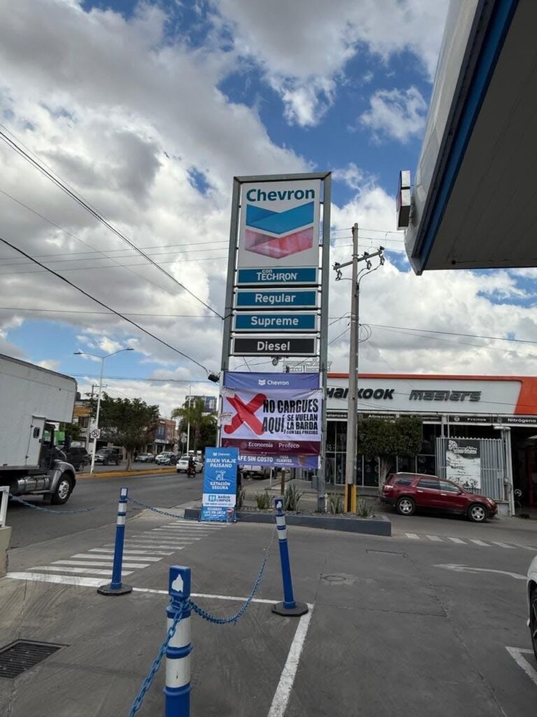 Manta precios altos gasolina Nuevo León-2