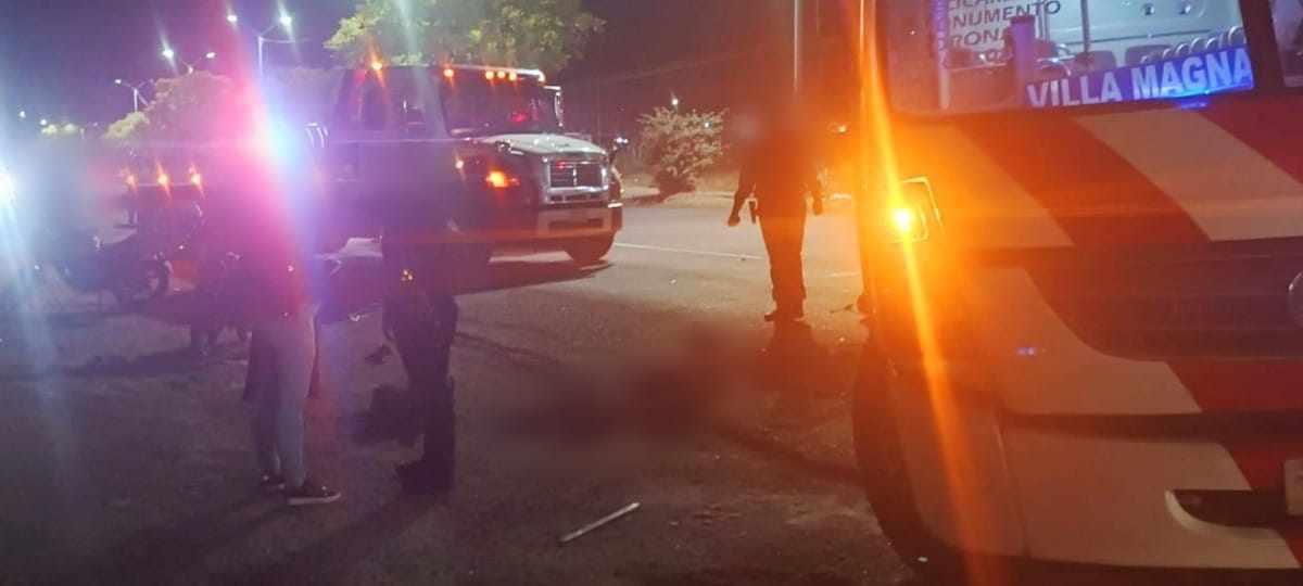 Motociclista muere al chocar contra camión de Villa Magna al poniente de Morelia