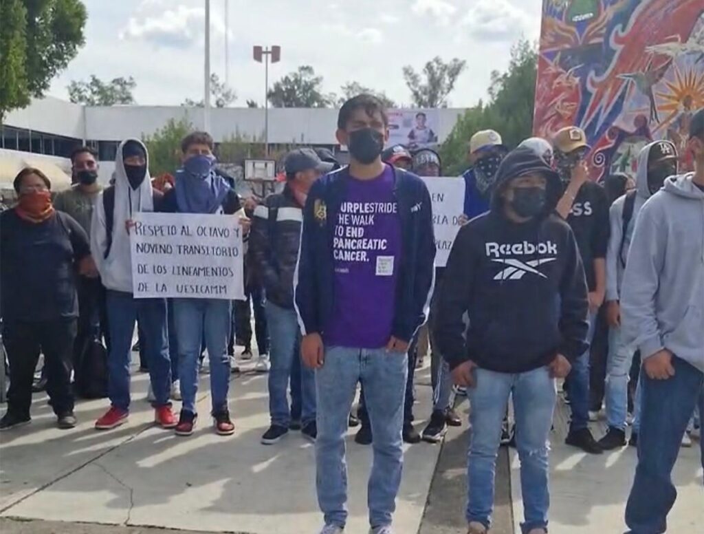 Normalistas denuncian amenazas y advierten toma indefinida de la SEE en Michoacán