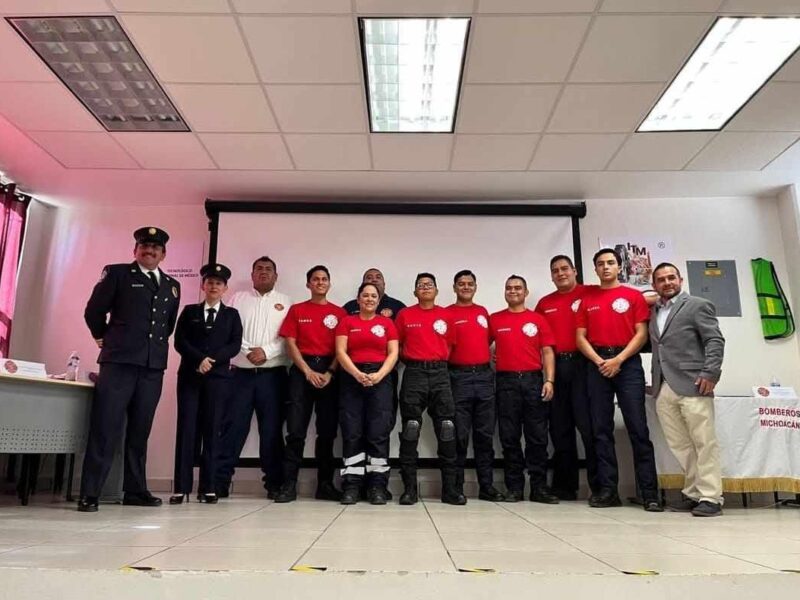 nueva generación bomberos certificados Michoacán