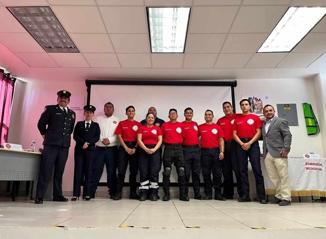 nueva generación bomberos certificados Michoacán