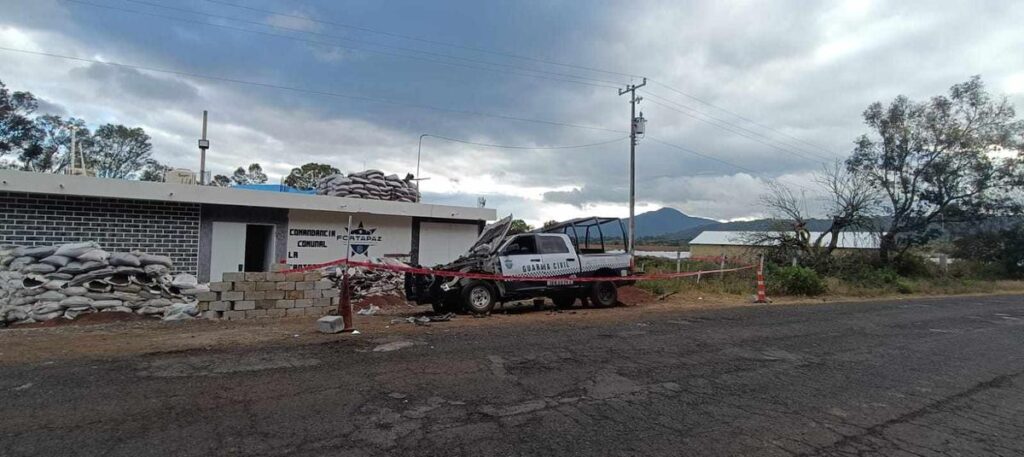 Patrulla de la Guardia Civil es atacada con explosivos en Tangamandapio