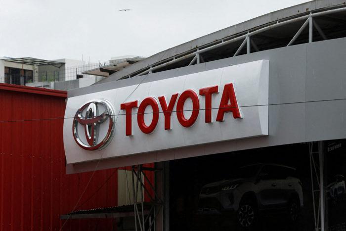 Profeco emite alertas por fallas en varios modelos de Mazda, Toyota y Kia