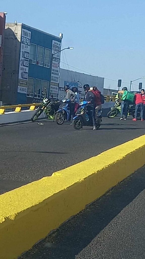 reportan accidente en puente de la Av. Madero Poniente