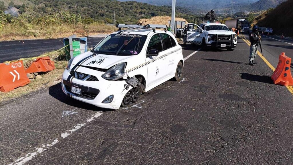 Se registra choque por alcance en la autopista Siglo XXI-1