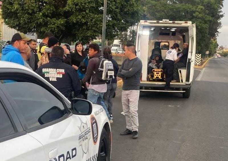 Se registran 2 accidentes de motocicletas en el libramiento de Morelia; hay 2 heridos