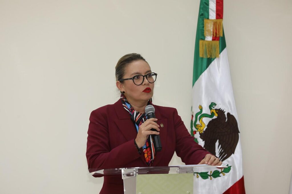 Secretaría Particular UMSNH “Estrena” Yarabí a su secretario particular número ¡8!