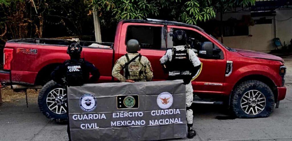 Tras enfrentamiento aseguran al CJNG arsenal y camioneta robada en Buenavista