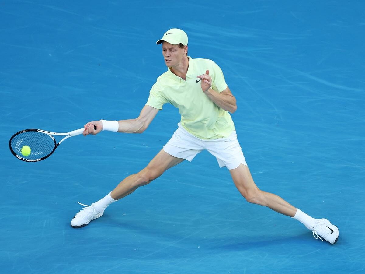 Zverev cae ante Jannik Sinner en el Abierto de Australia