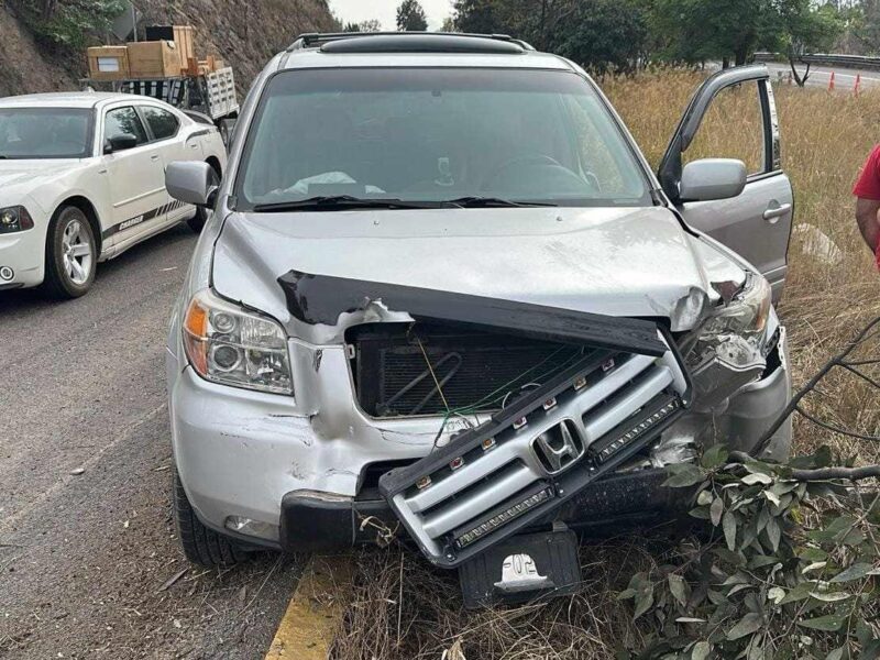 accidente camionetas carretera Morelia Pátzcuaro