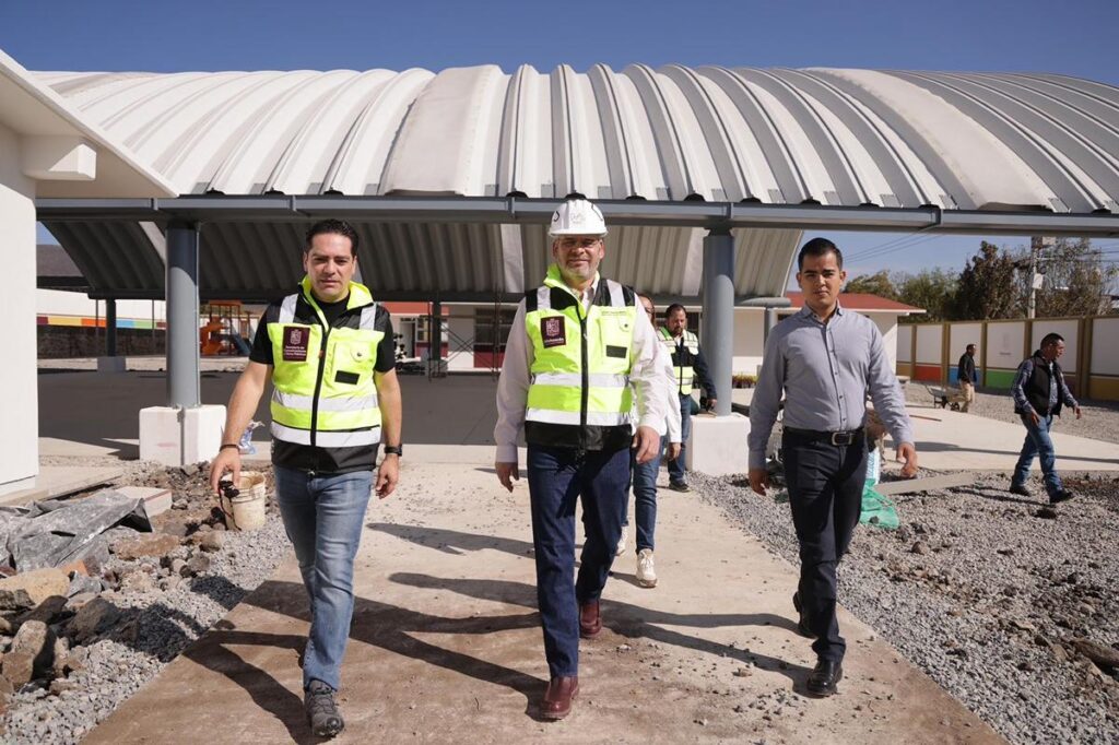 Apertura de escuelas en Villas del Pedregal-1