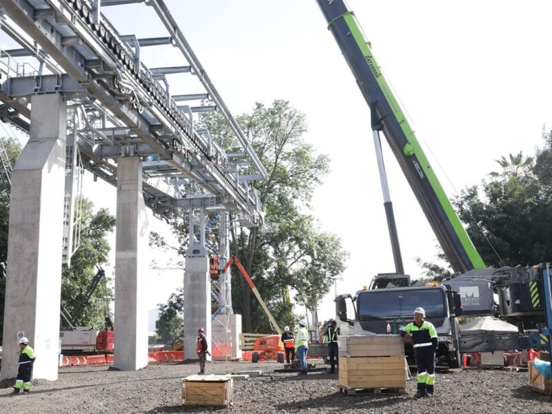 Avanza construcción del teleférico de Uruapan