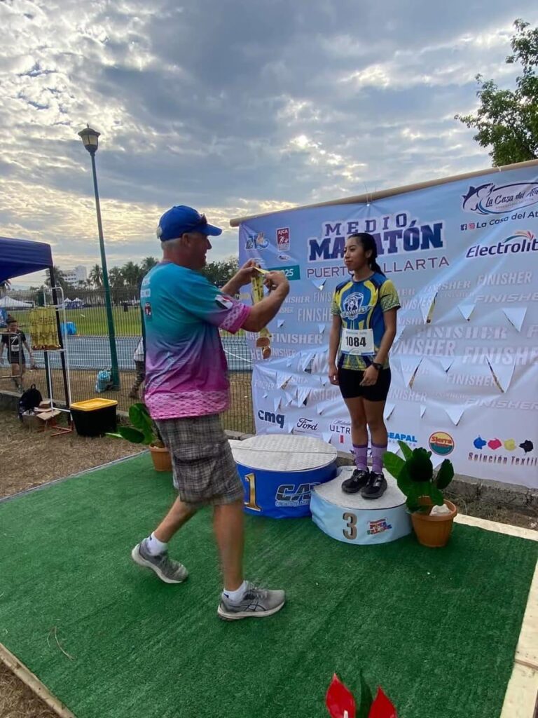 Bancada Naranja apoya al Deporte en Zitácuaro, Michoacán. 2