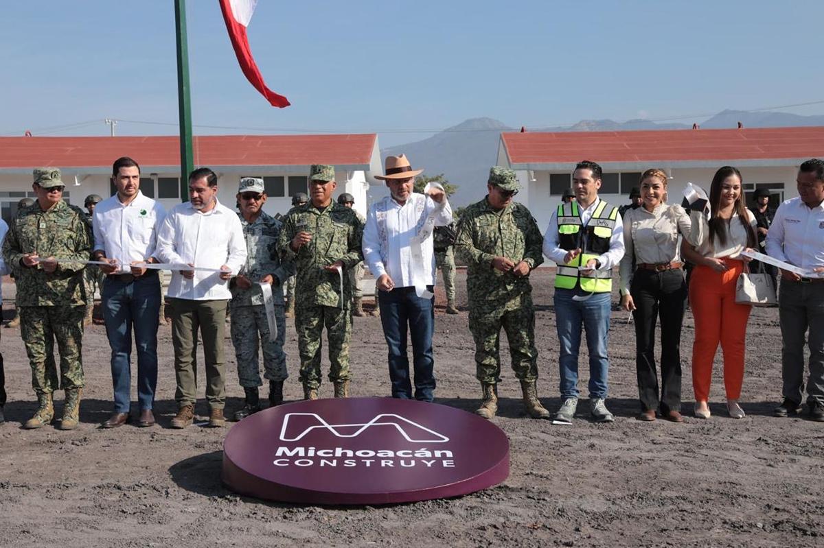 Bedolla inaugura cuartel militar en tianguis limonero de Apatzingán 1