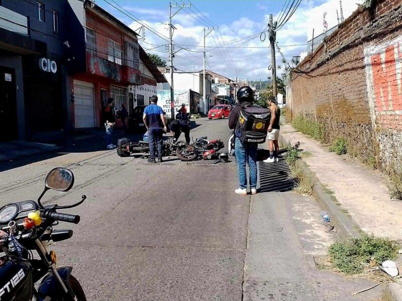 choque motos barrio San Pedro Uruapan