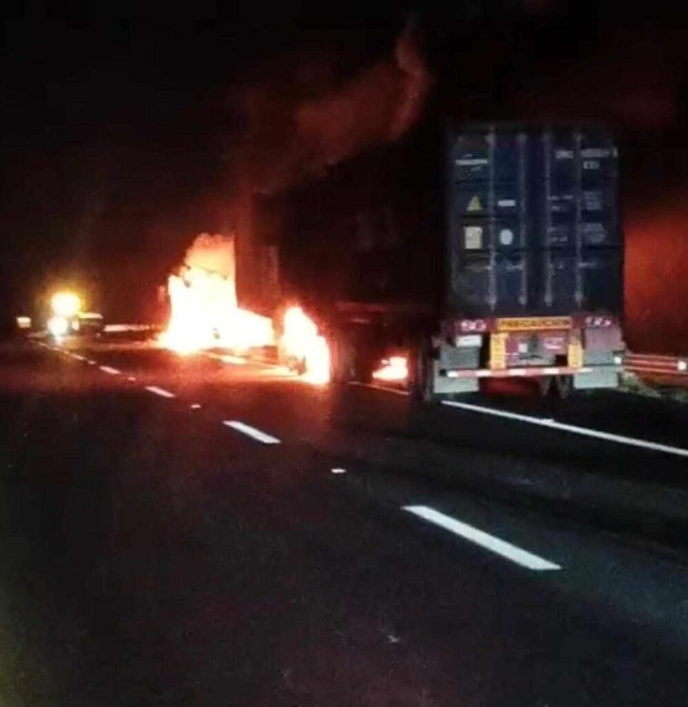 choque múltiple en la autopista México – Guadalajara; deja un fallecido