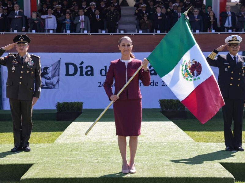 Claudia Sheinbaum Día de la Bandera