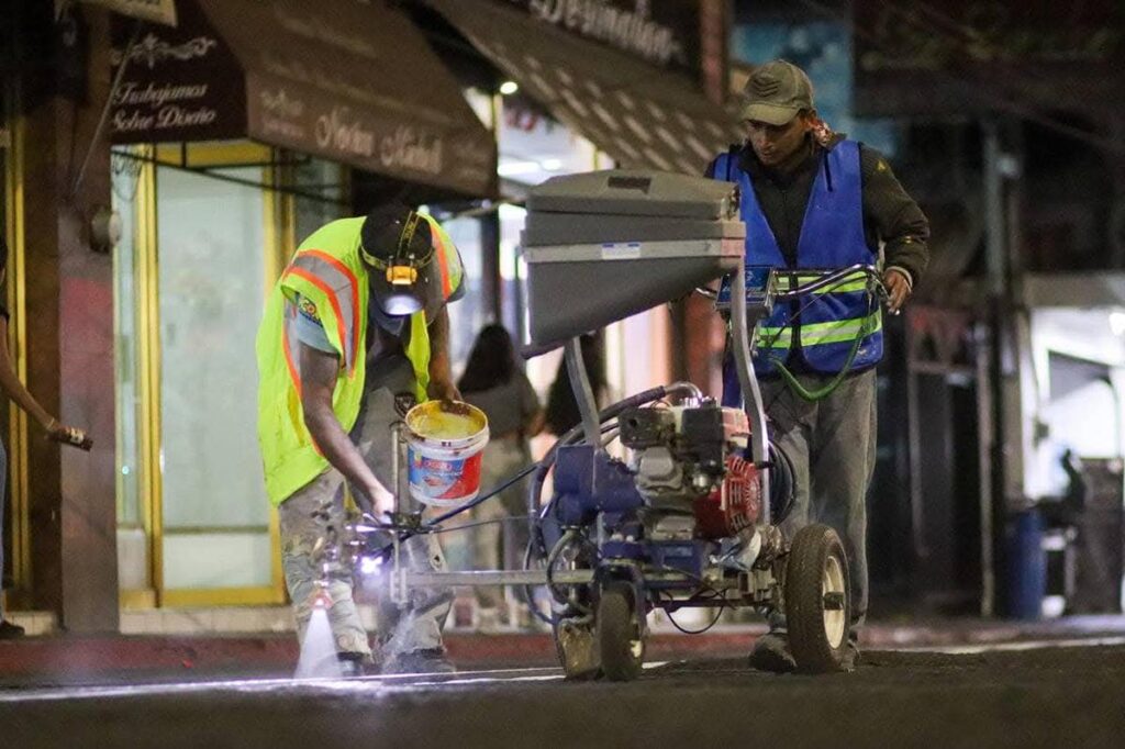 Gobierno de Zacapu avanza en el balizamiento para seguridad vial 2