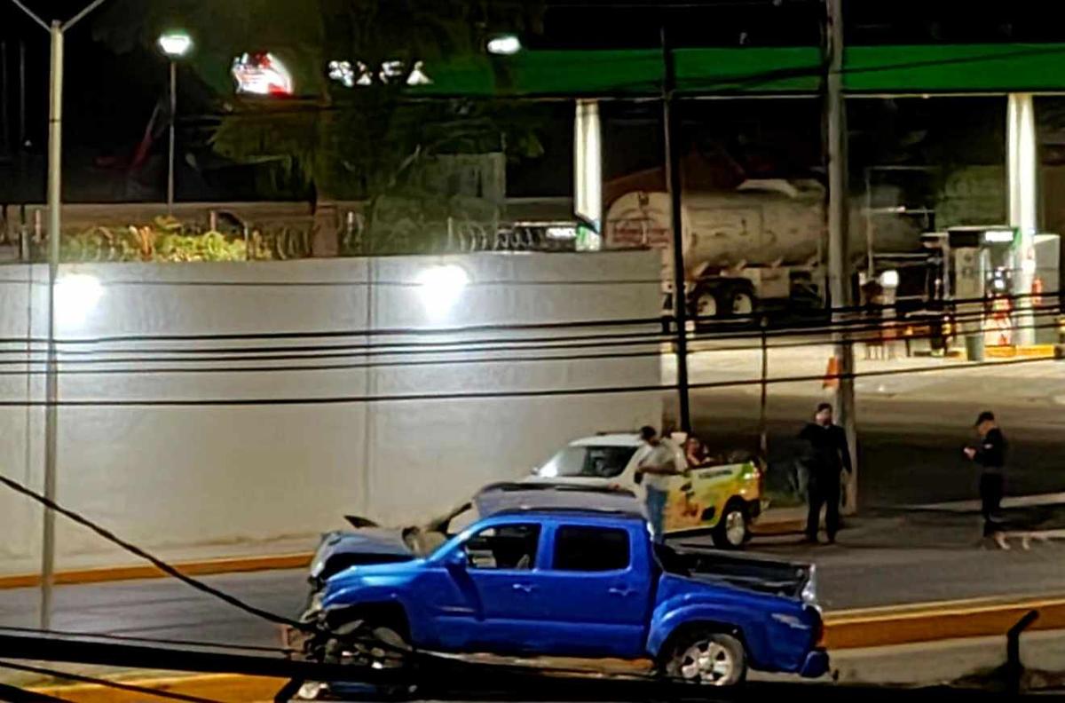 heridos vocadura camioneta cuartel militar Apatzingán