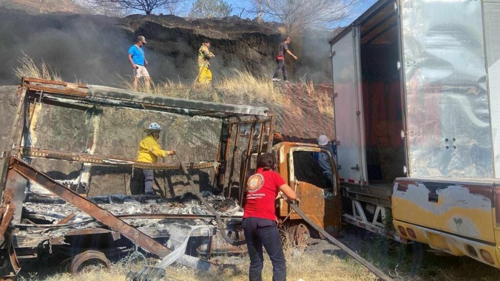 incendio corralón Apatzingán llantas motos