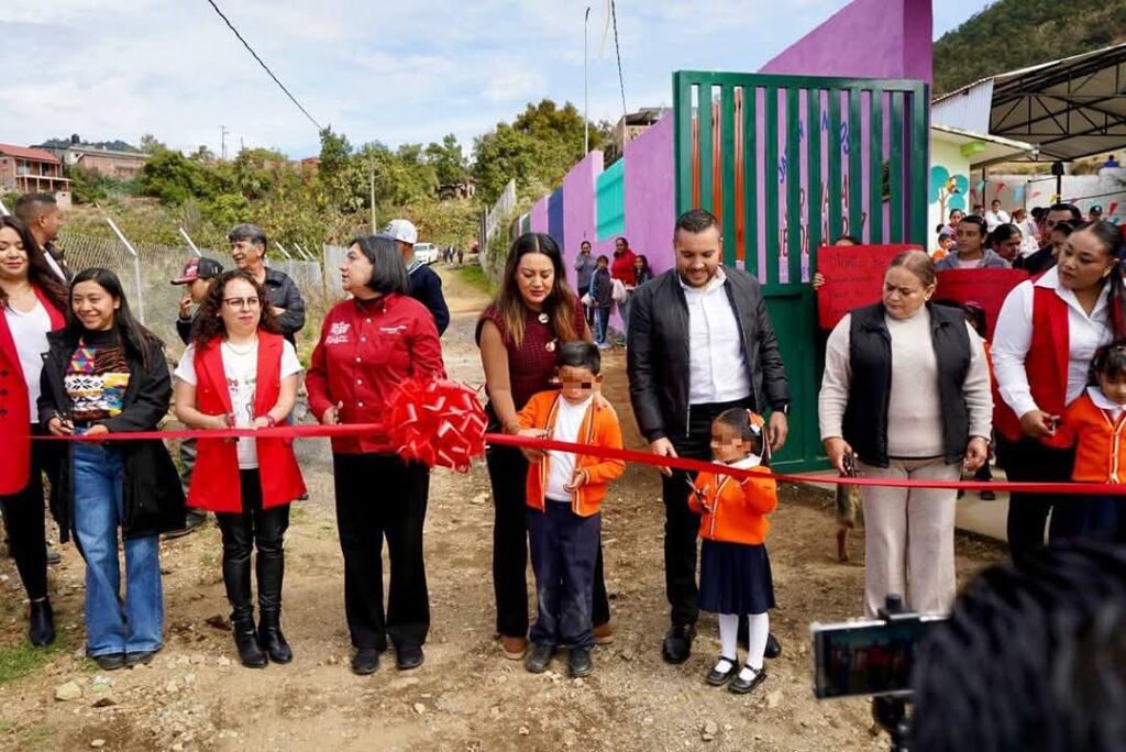 Jardín de Niños Sor Juana Inés de la Cruz de Zacapu: Mónica Valdez inaugura obra