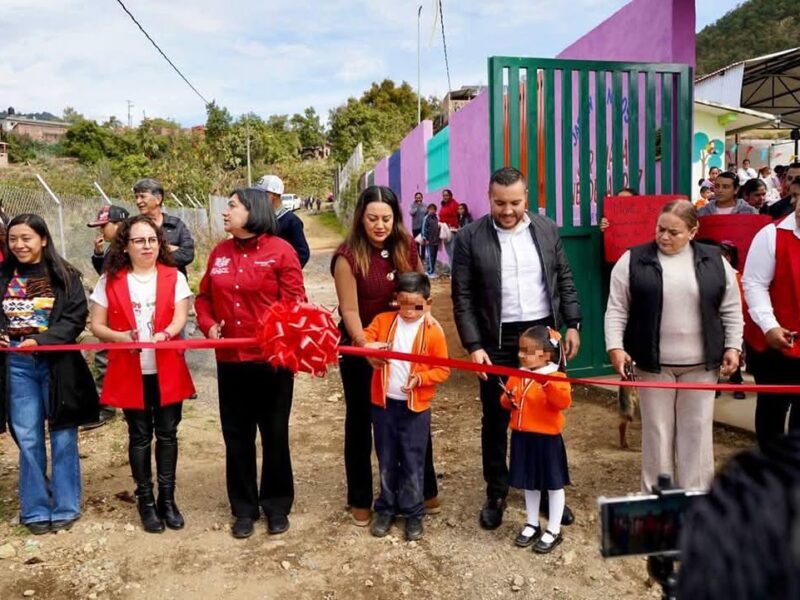 Jardín de Niños Sor Juana Inés de la Cruz de Zacapu: Mónica Valdez inaugura obra