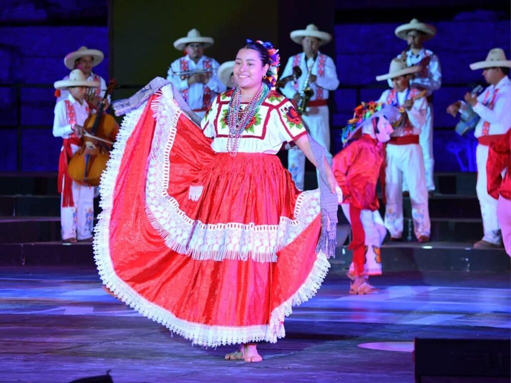 Mujeres y tradición: el alma de la K’uínchekua 2025 en Tzintzuntzan