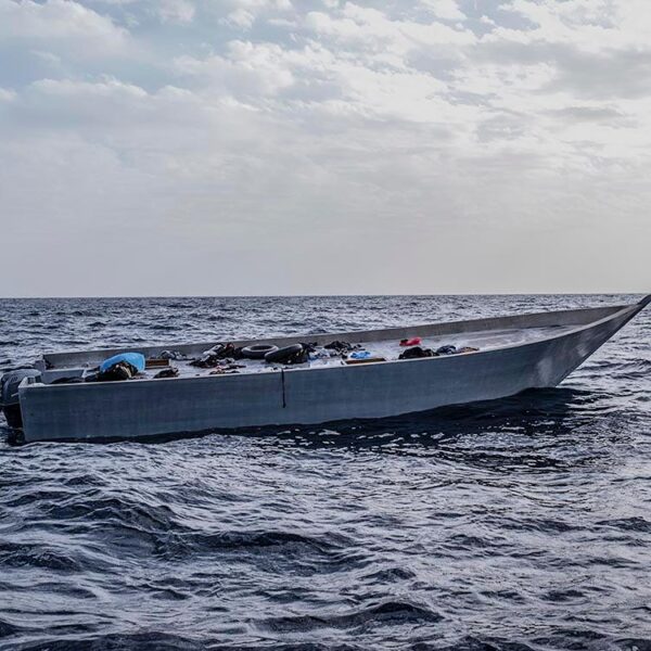 Naufragio en Panamá: 19 Migrantes Desaparecidos en Operativo de Rescate