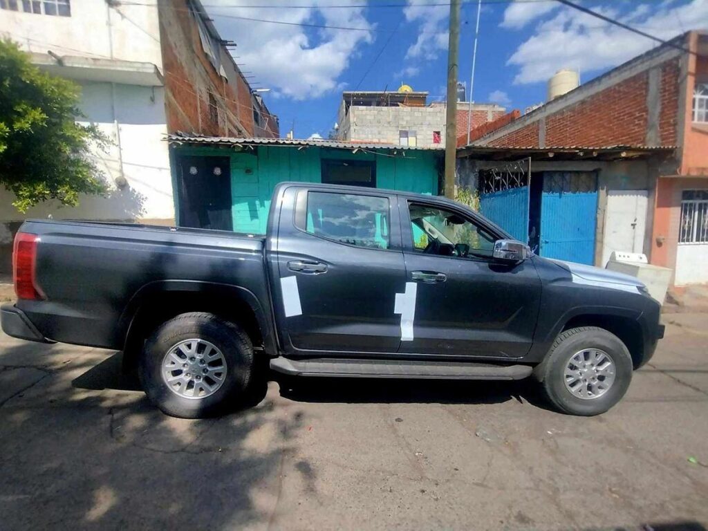 Robo de camionetas nuevas de una “madrina” desata persecución y balacera 2