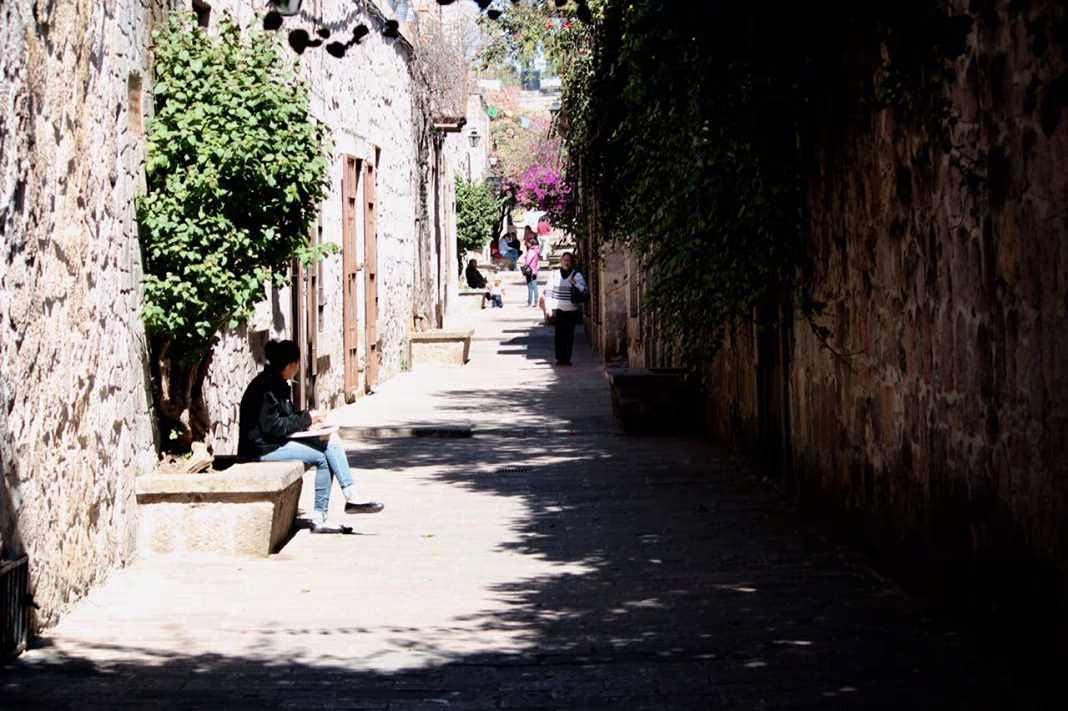 “Romance de mi ciudad”, poema plasmado en las paredes del Callejón del Romance