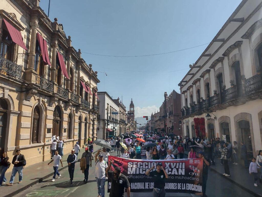 Se cierra SEE a diálogo con maestros; más de 800 en incertidumbre laboral