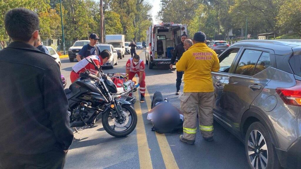 Se registran 2 accidentes de motos en Morelia uno frente al Zoológico Benito Juárez