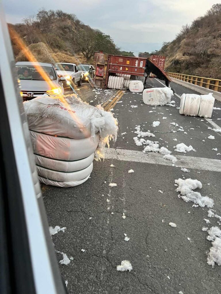 Se registran 3 accidentes con igual número de heridos, en distintos puntos de la autopista Siglo XXI-5